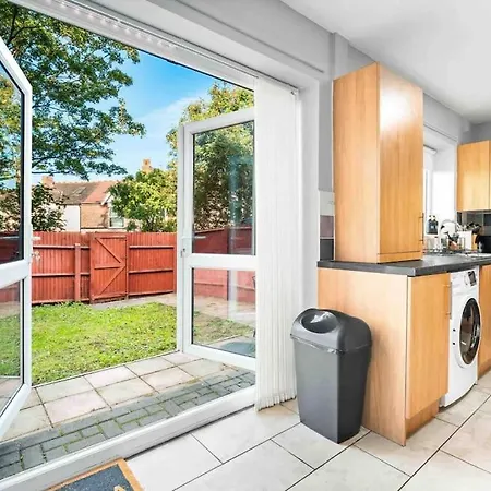 Apartman Showcase Estates